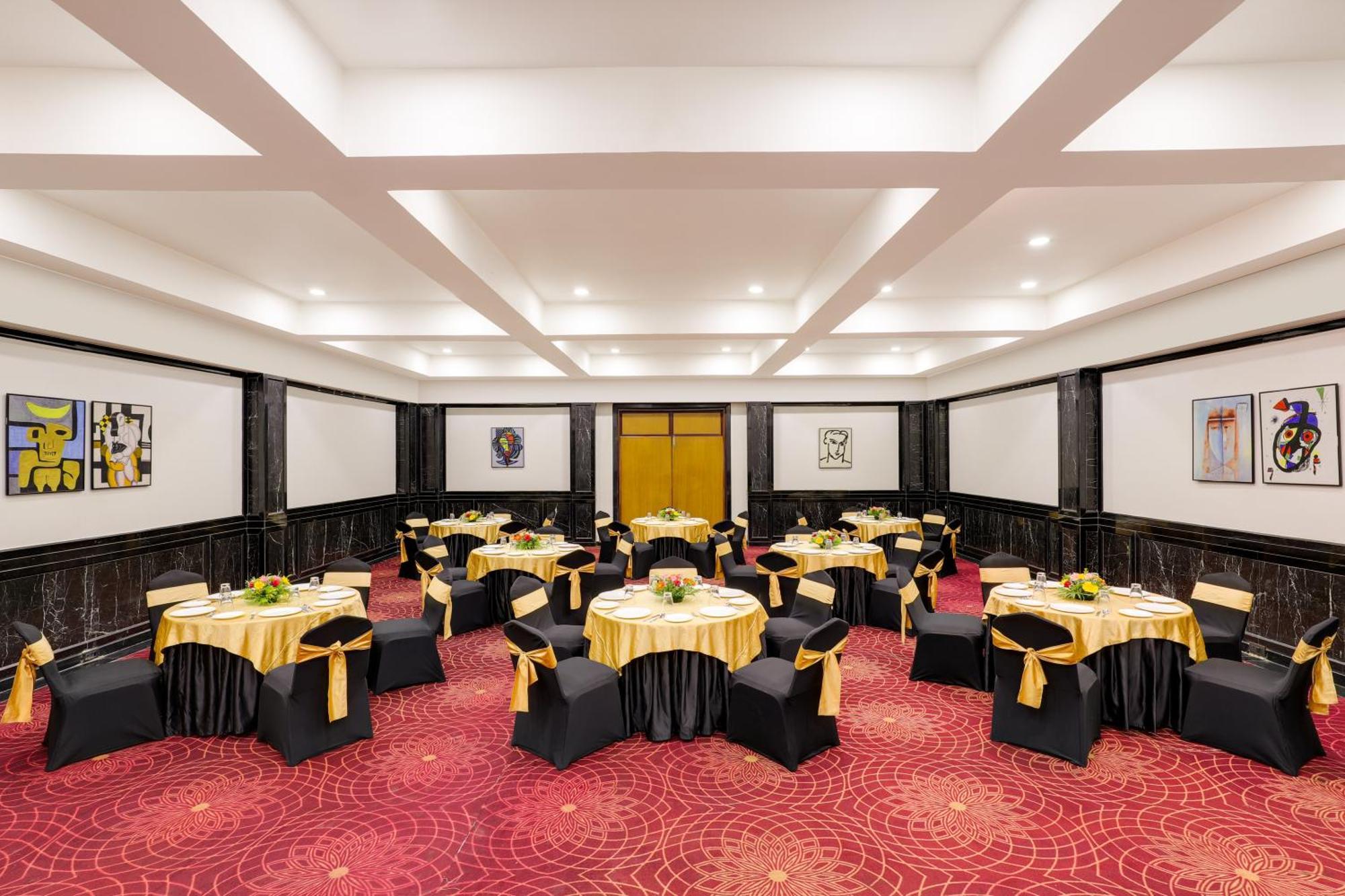Lemon Tree Hotel, Indore Exterior foto