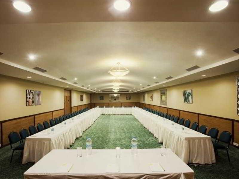 Lemon Tree Hotel, Indore Exterior foto